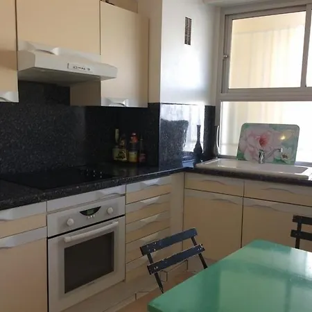 Apartamento Toledo : Vue Sur Les Arbres En Centre Ville Biarriz